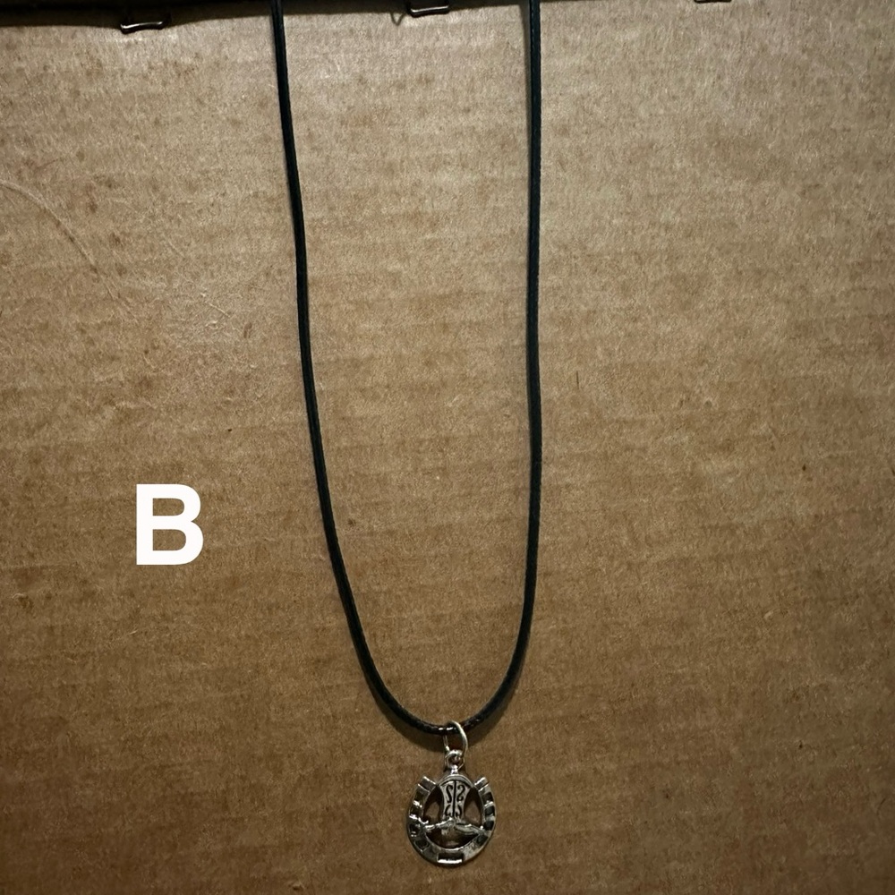 Multiple Different Necklaces!!! - Picture 3 of 15